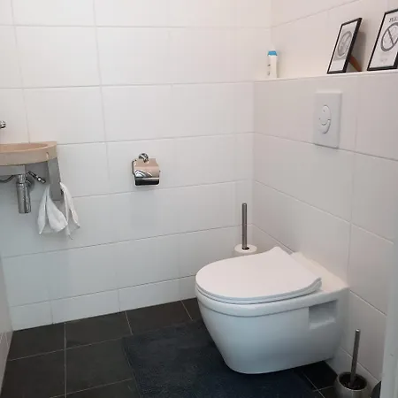 Private Rooms, Free Parking, Luxury Villa, Close To The Center