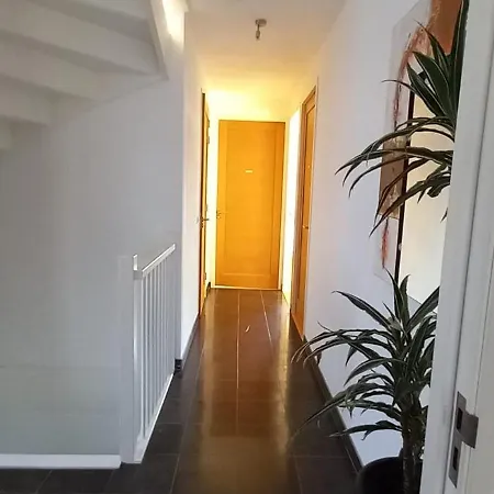 Couette-café Luxury Villa, Free Parking, Close To The Center *